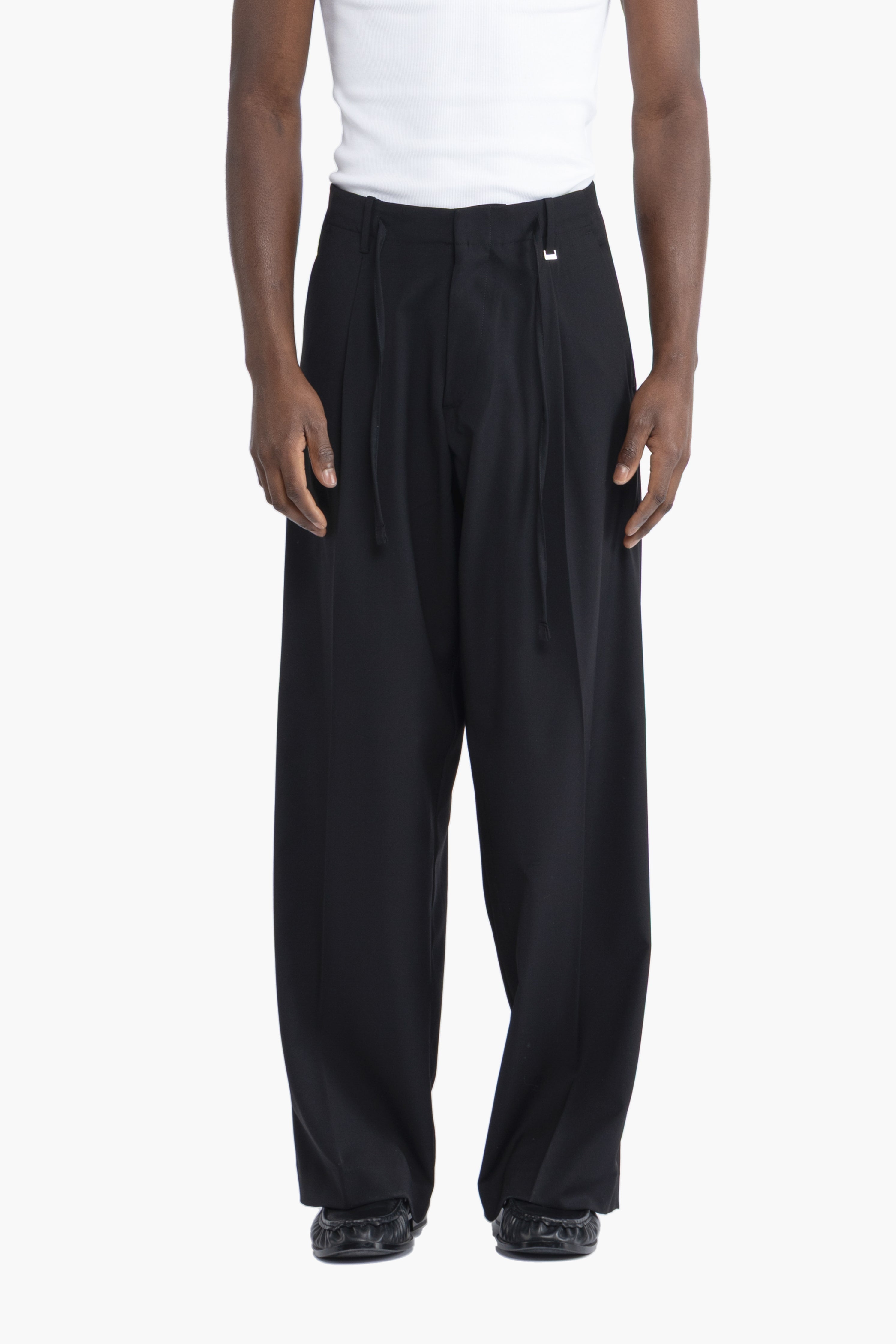 Pantalone con coulisse fondo molto ampio - Nero