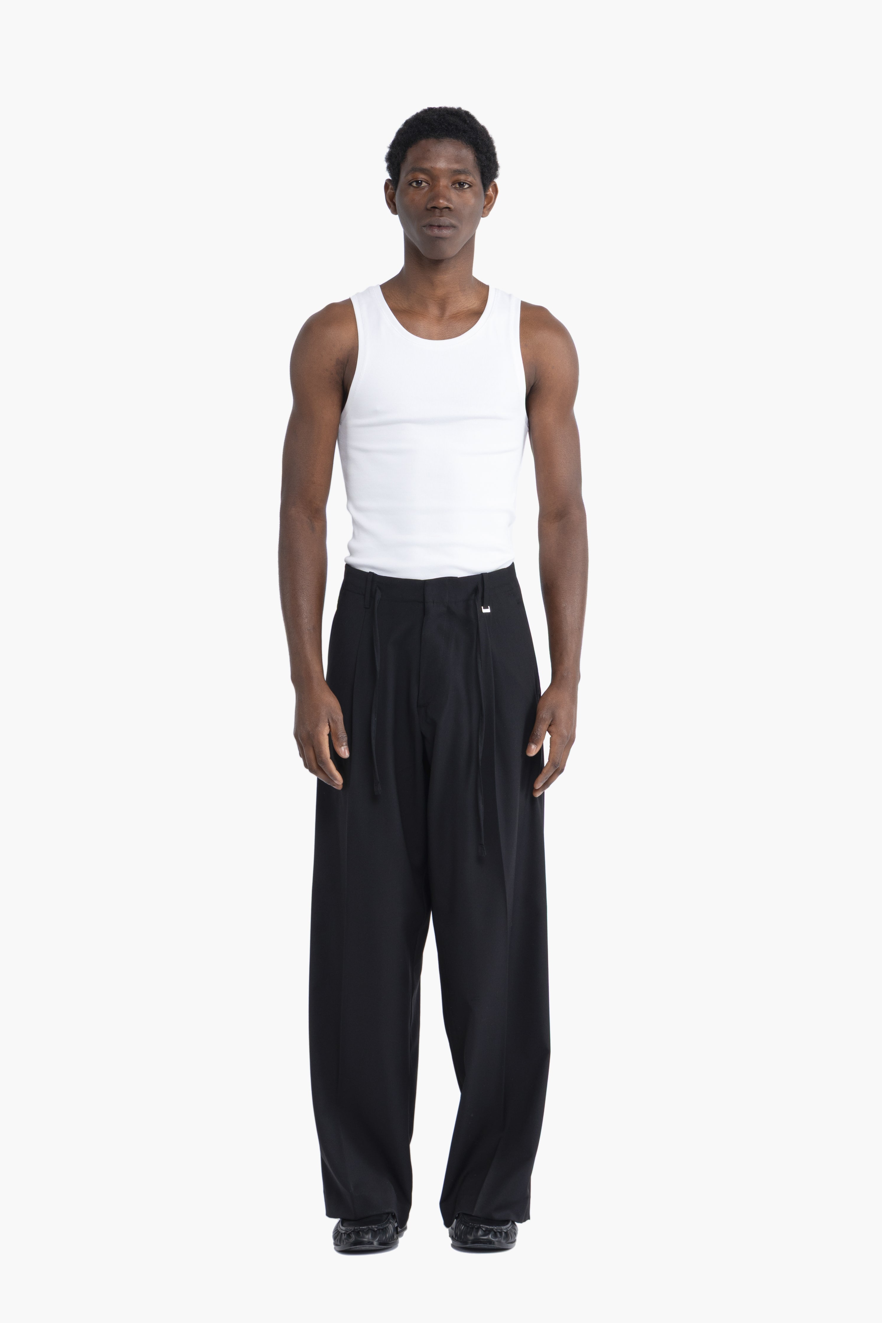 Pantalone con coulisse fondo molto ampio - Nero