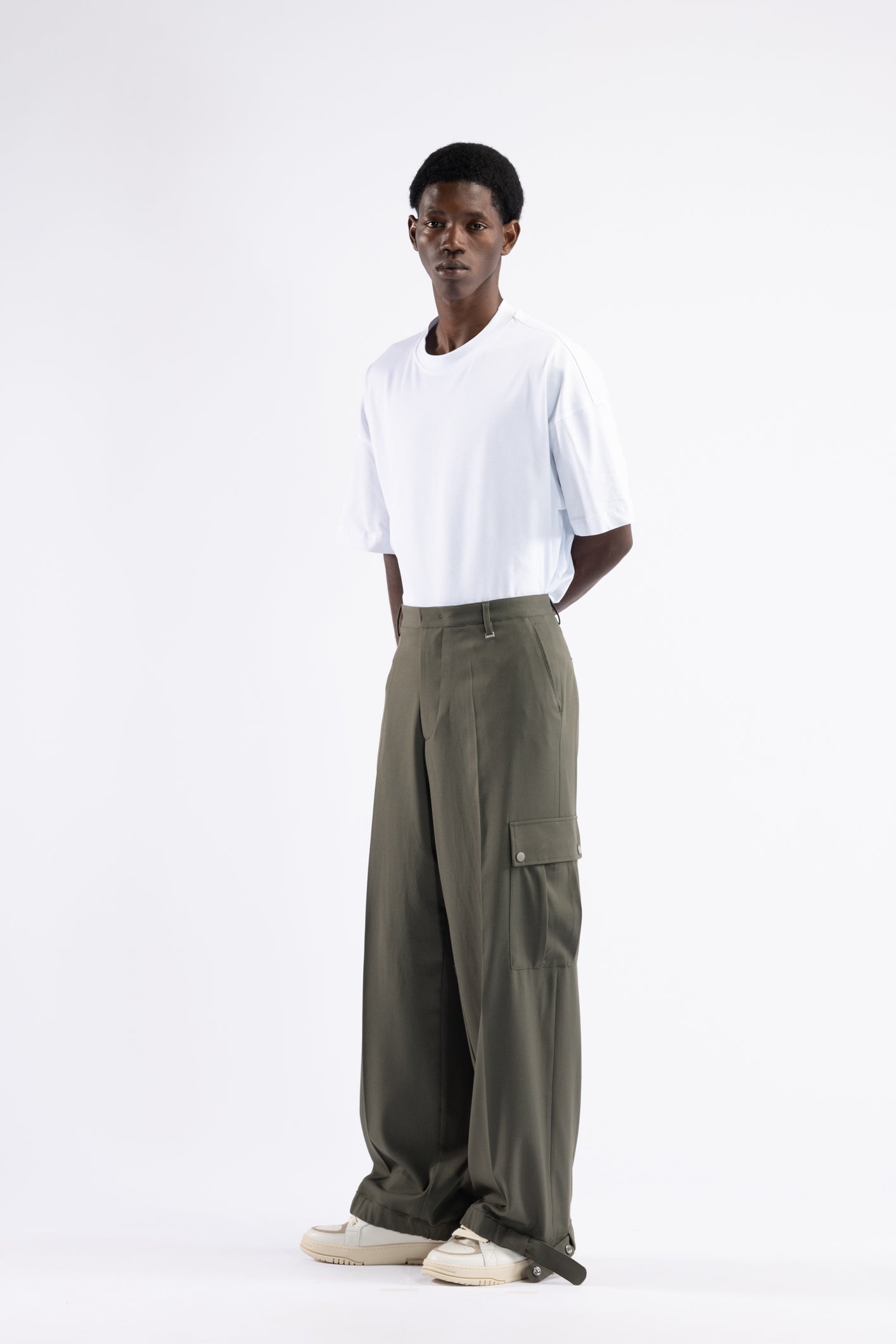 Pantalone cargo gamba larga - Verde
