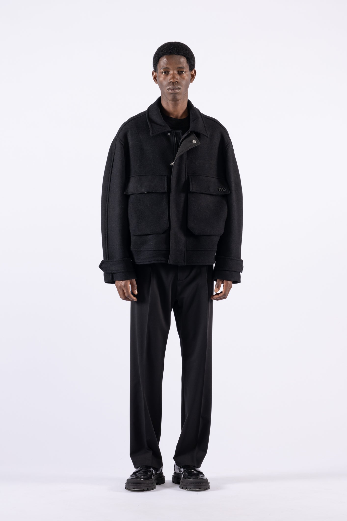 Giubbino in lana oversize con tasconi - Nero