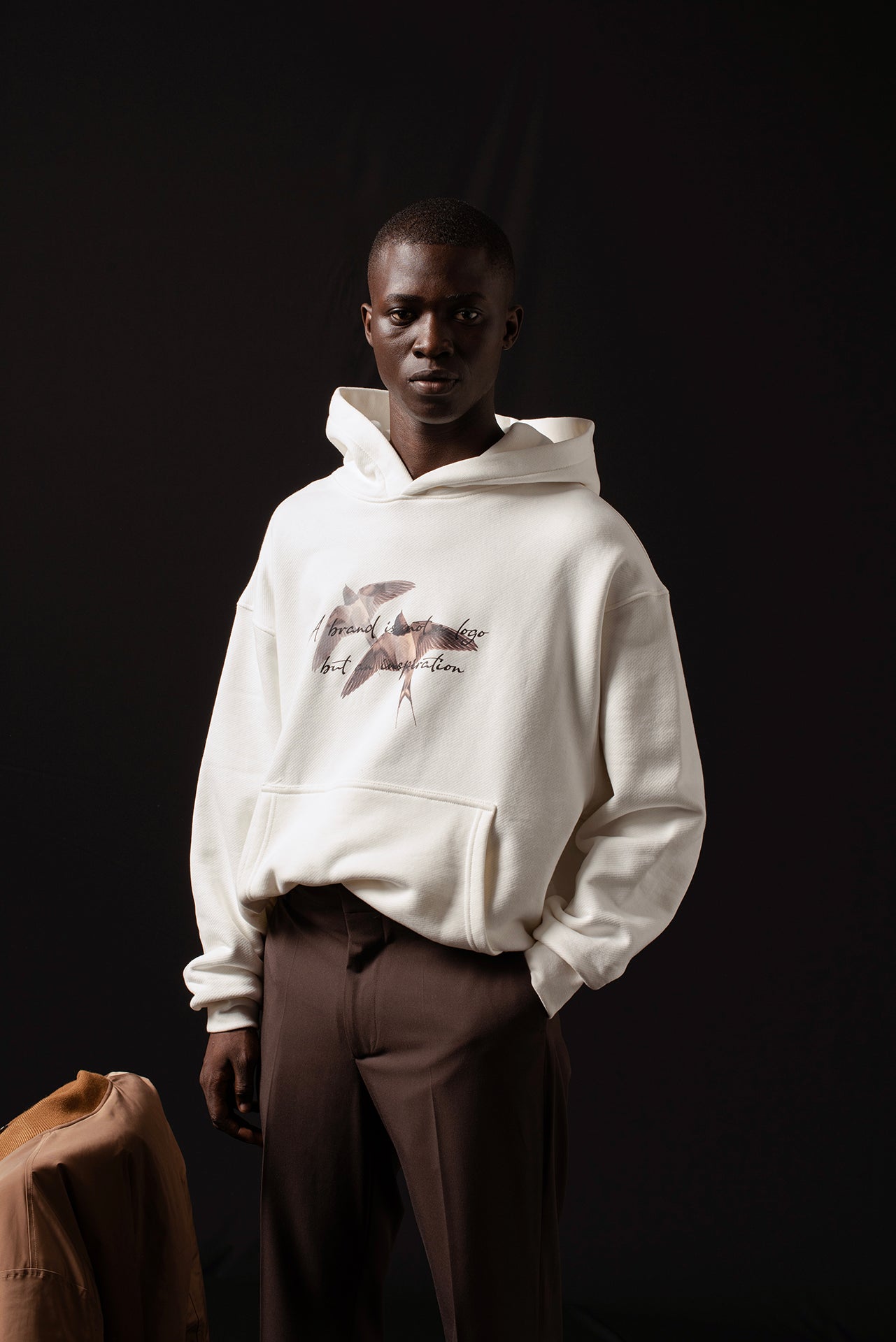 Oversized Swallow Print Sweatshirt - Cream