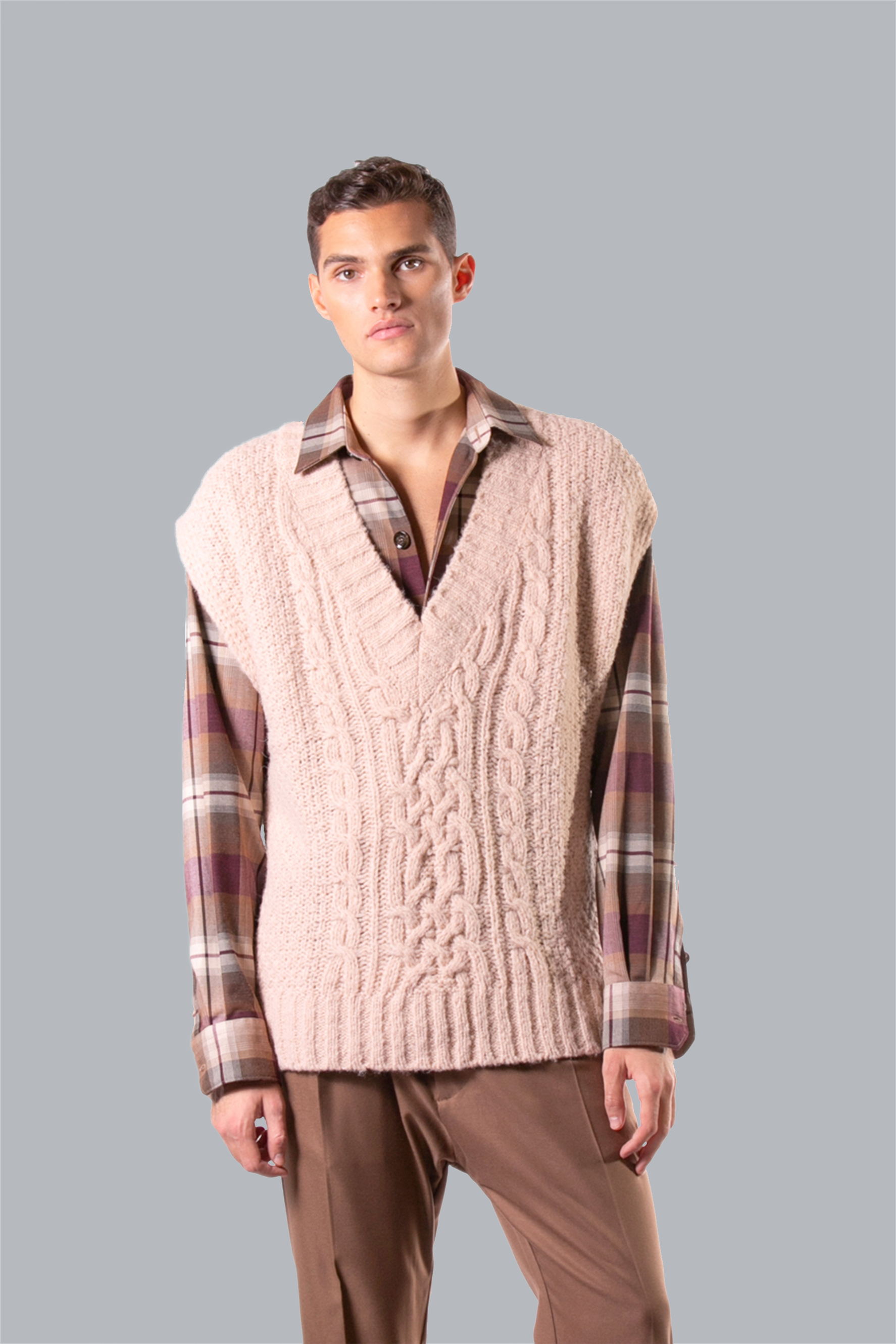 V-neck knitted sleeveless vest in wool blend - Cipria