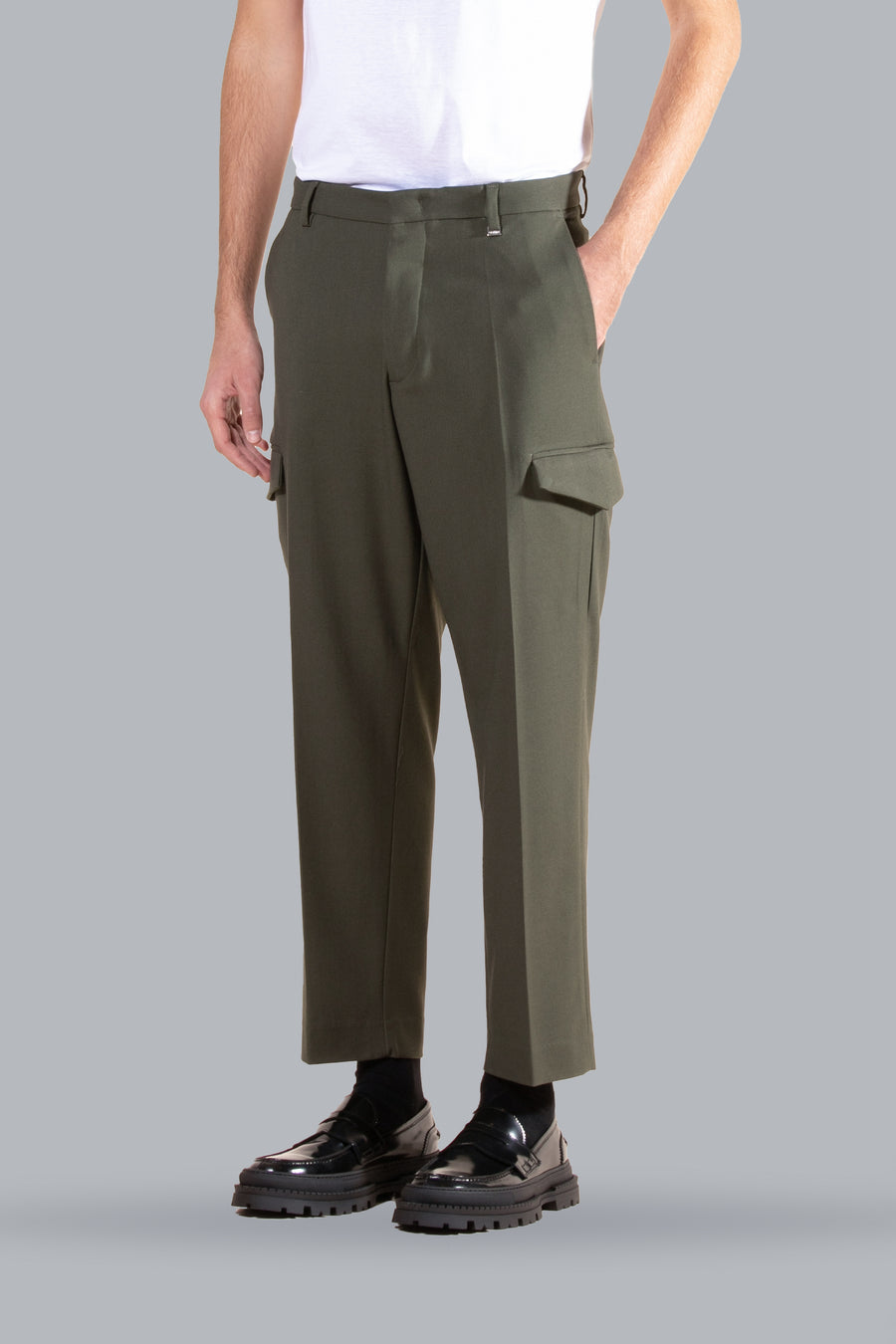 Pantalone regolare con tasconi - Verde