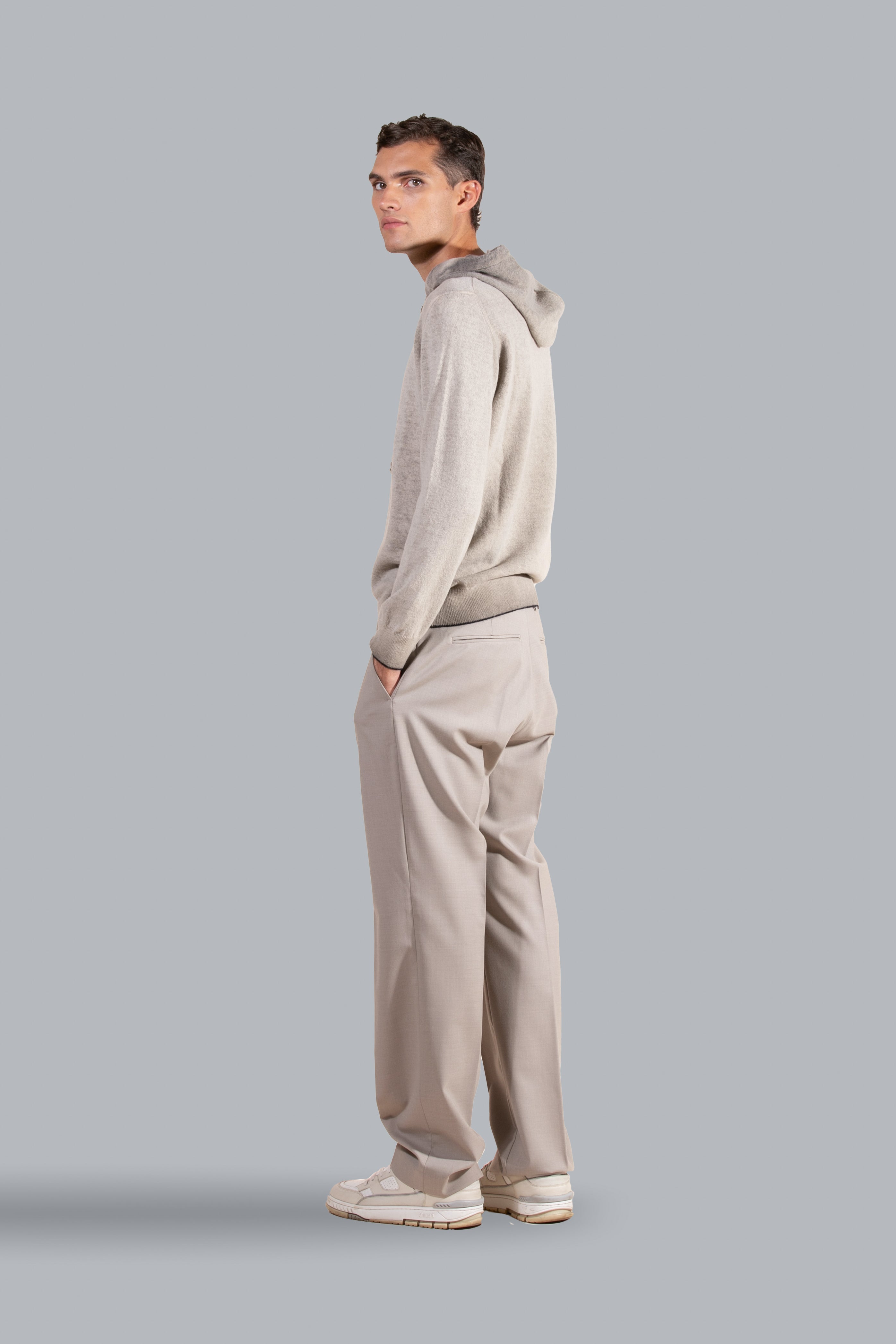 Maglia in lana con cappuccio - Moro