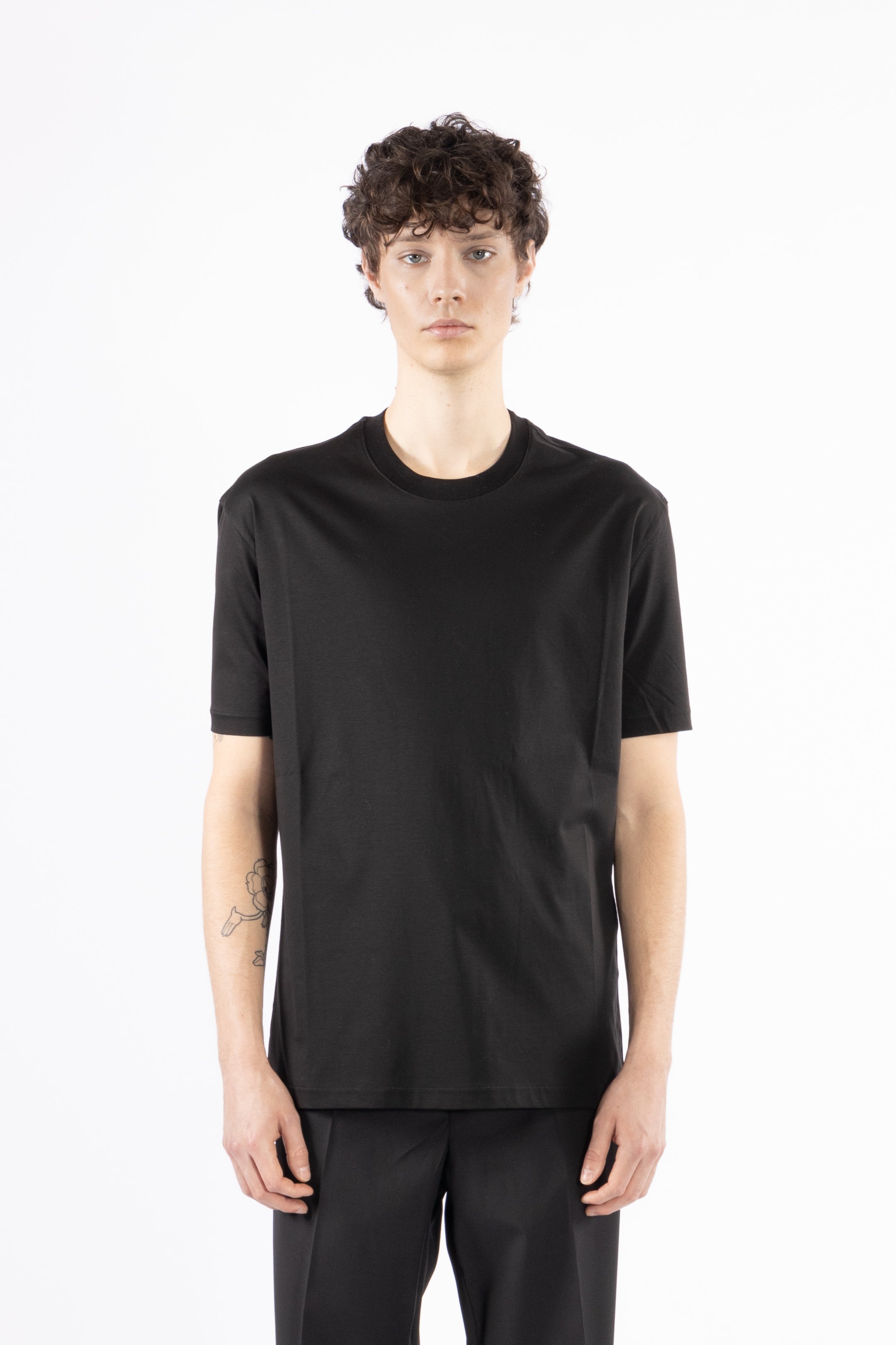 T-shirt girocollo in cotone mercerizzato - Nero
