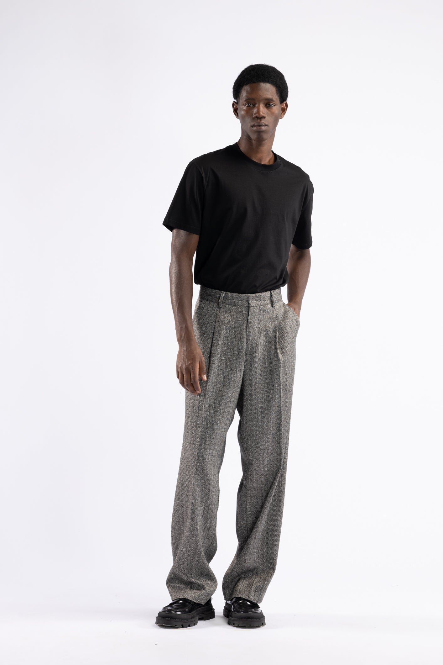 Pantalone fondo ampio motivo spigato