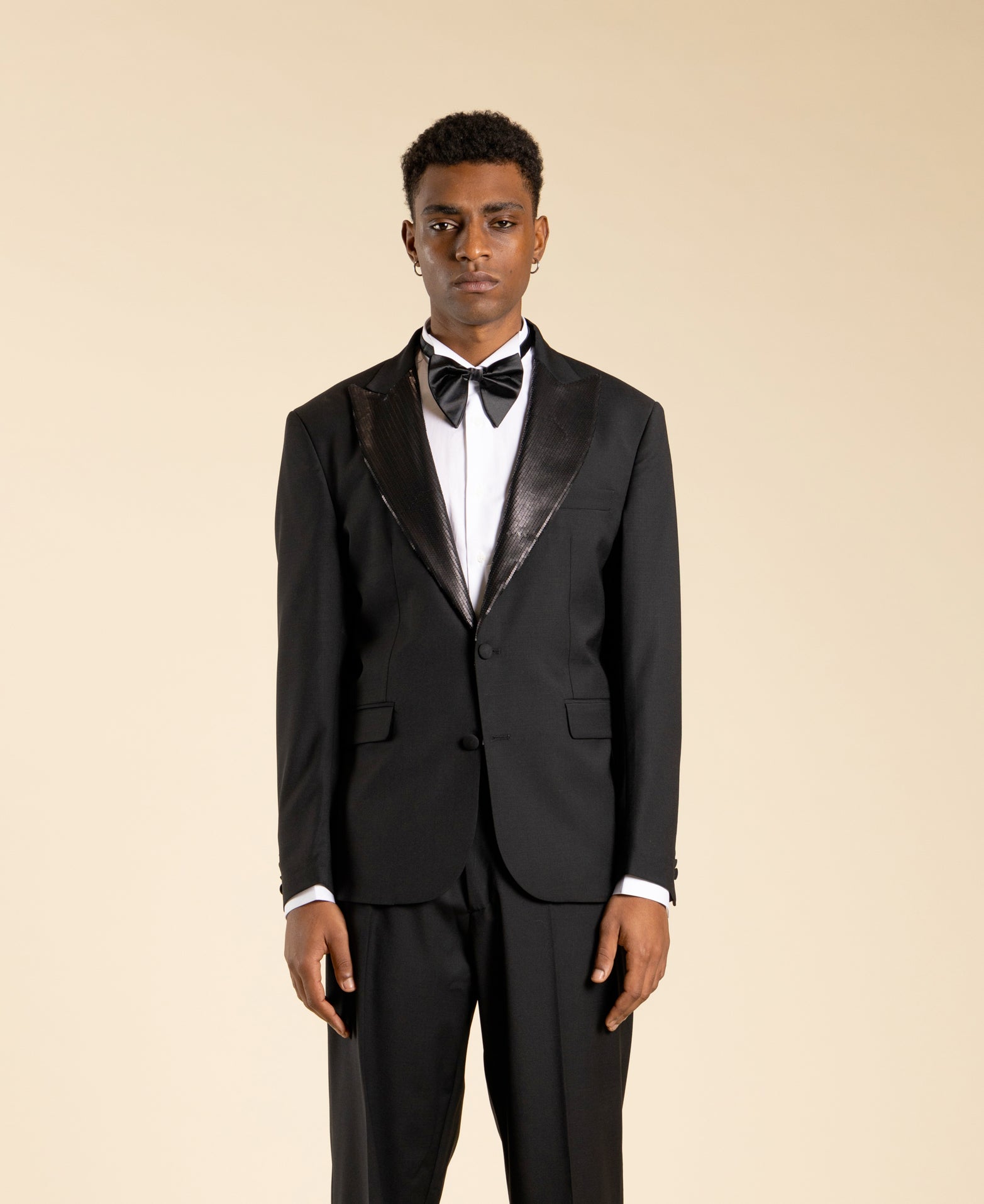 Single-breasted jacket with sequined lapels