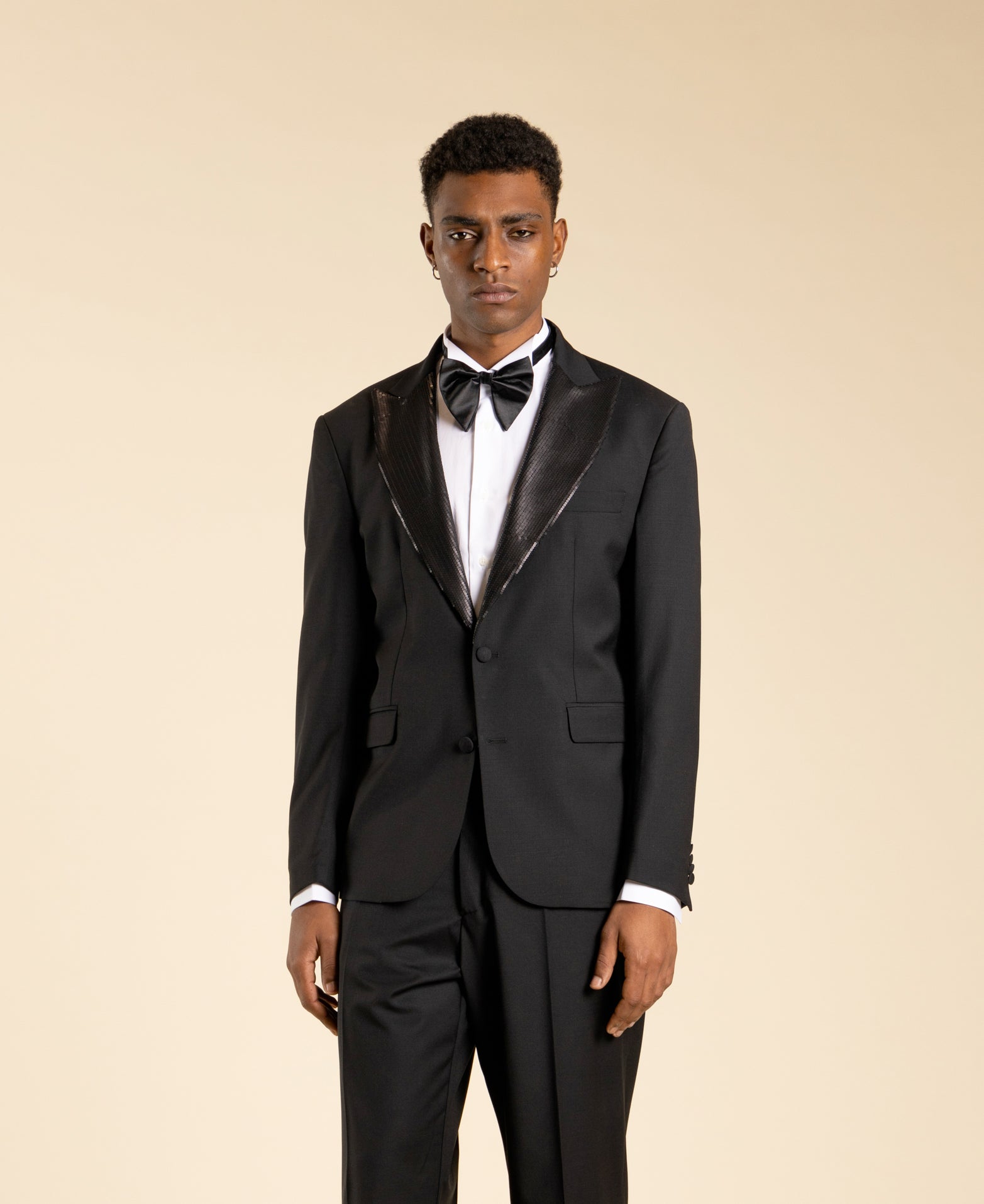 Single-breasted jacket with sequined lapels