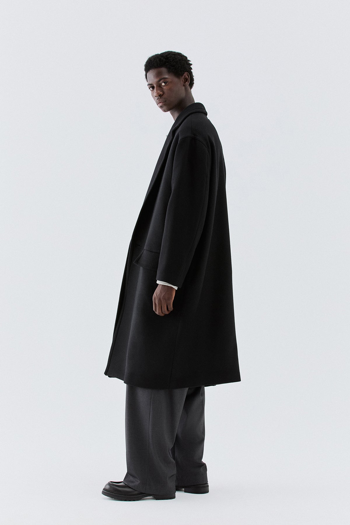 Cappotto in lana oversize - Nero