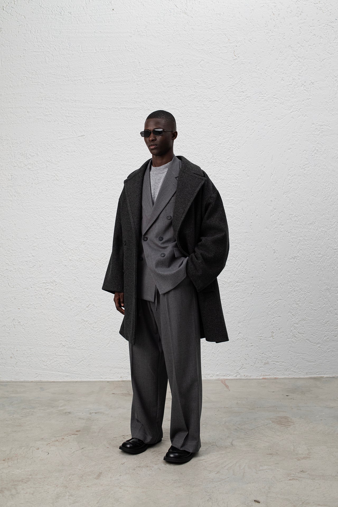 Oversized Double-Breasted Coat - Grey