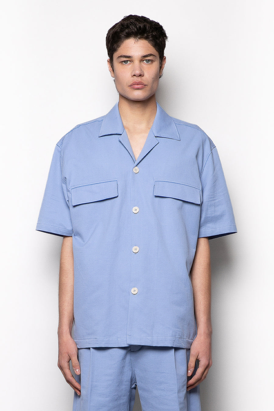 Camicia a maniche corte con tasconi in cotone - Celeste