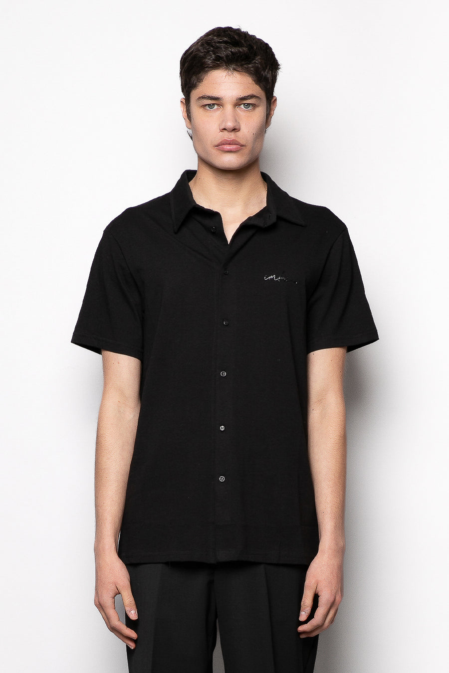 T-shirt camicia in tessuto cotone con logo termoadesivo a contrasto - Nero