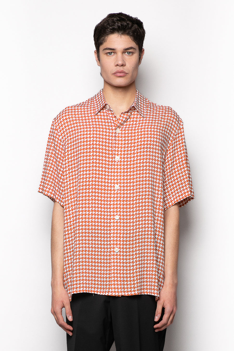 Camicia a maniche corte in tessuto viscosa con stampa pie de poule